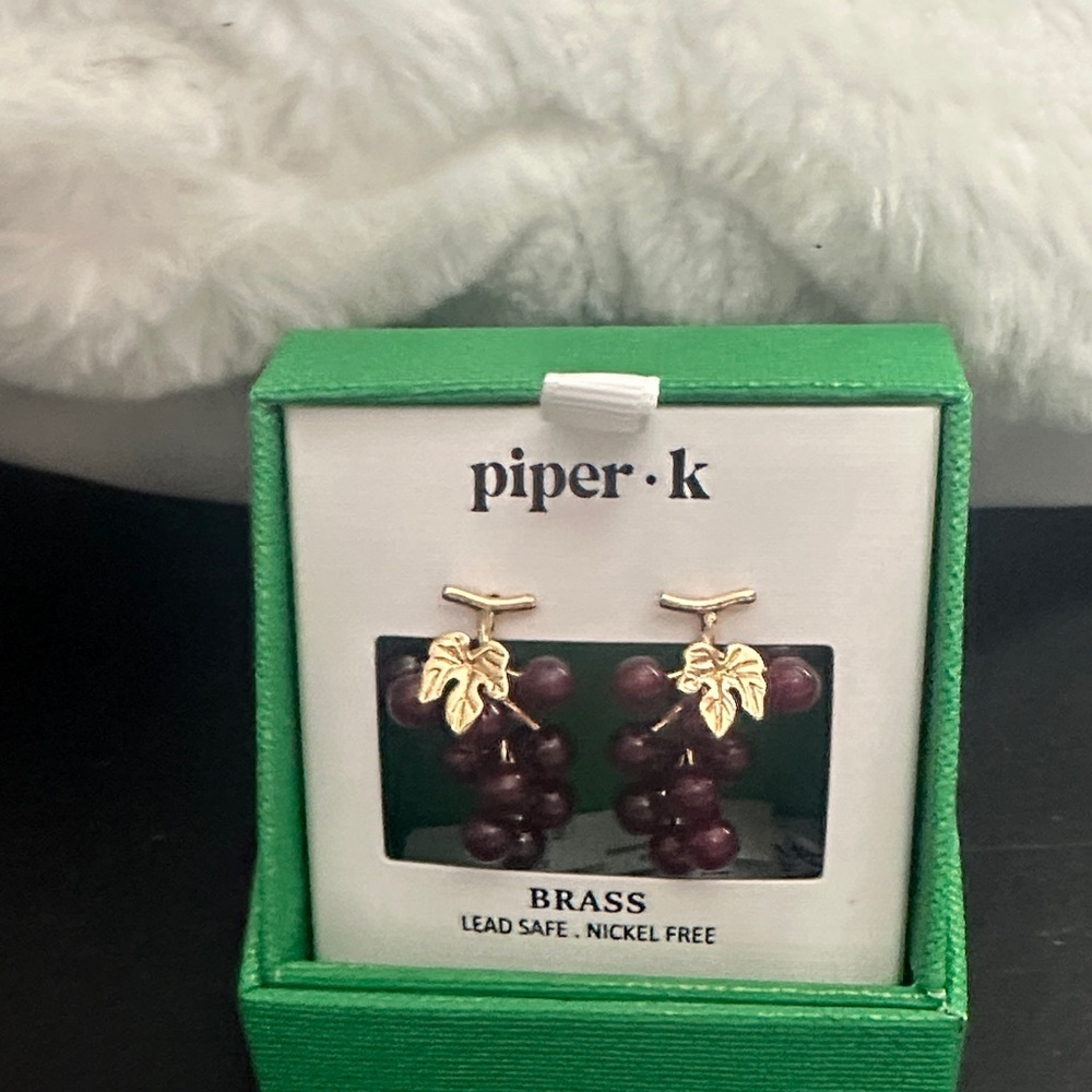 Piper k brass maroon grape dangling earrings